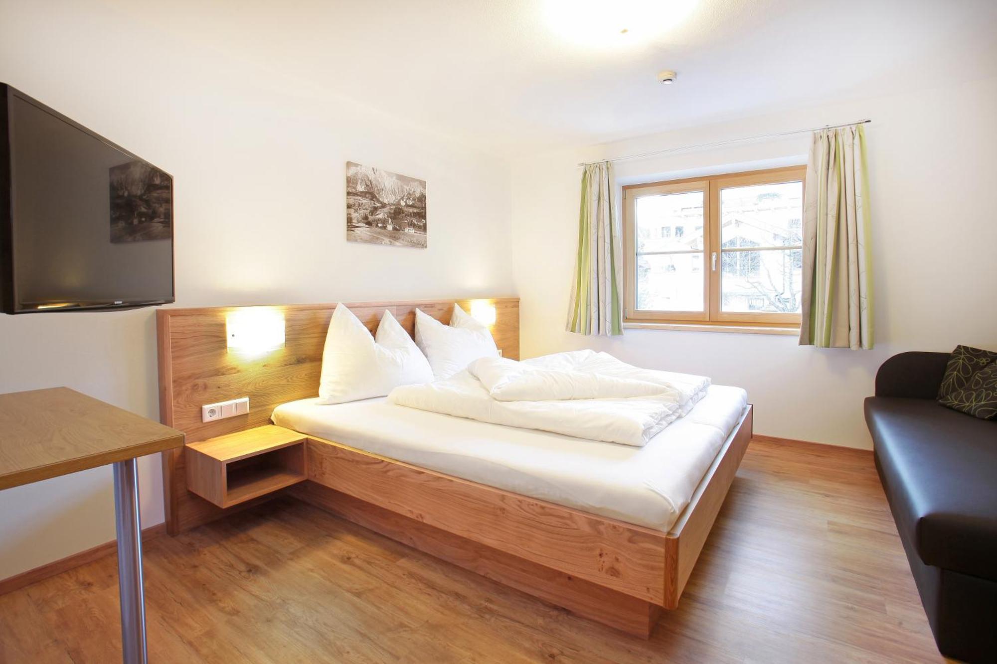 Tarlack Appartements Huetten 1A Леоганг Номер фото